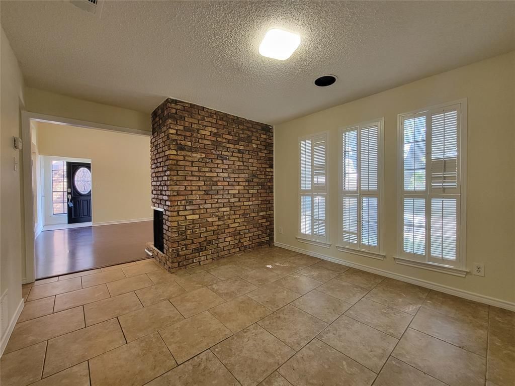 Photo of 201 Benwynd Drive, Mesquite, TX 75149 (MLS # 21089085)