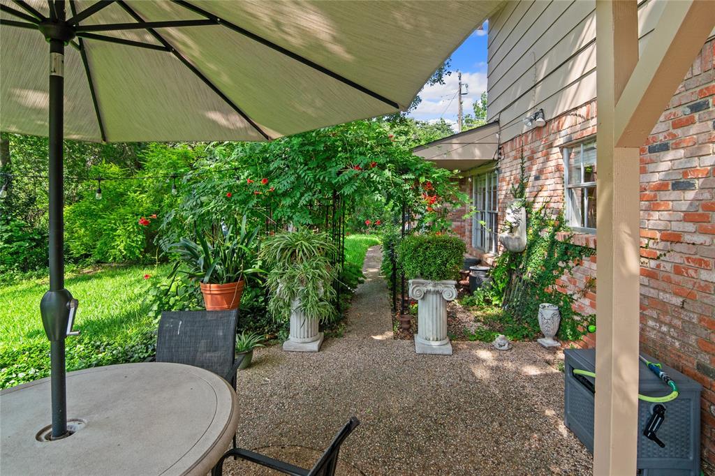 White Oaks - Residential