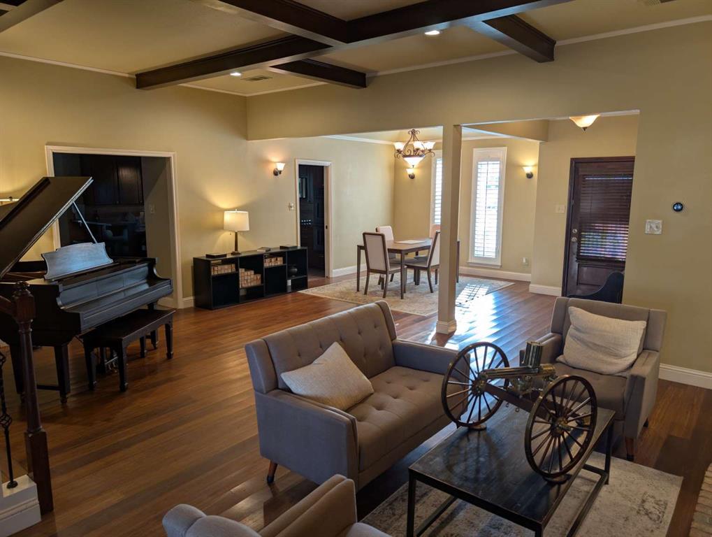 3 Valley Wood Court