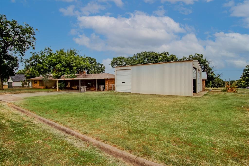825 Vickie Drive