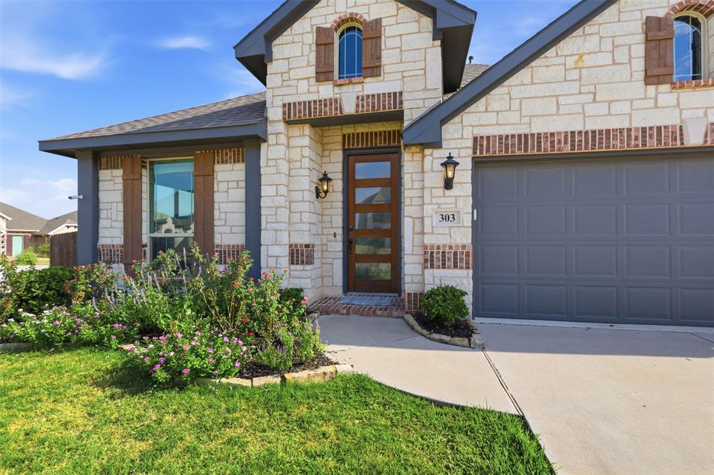 303 Pineview Lane