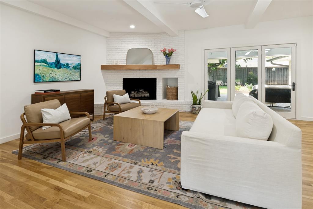 7212 Glendora Avenue