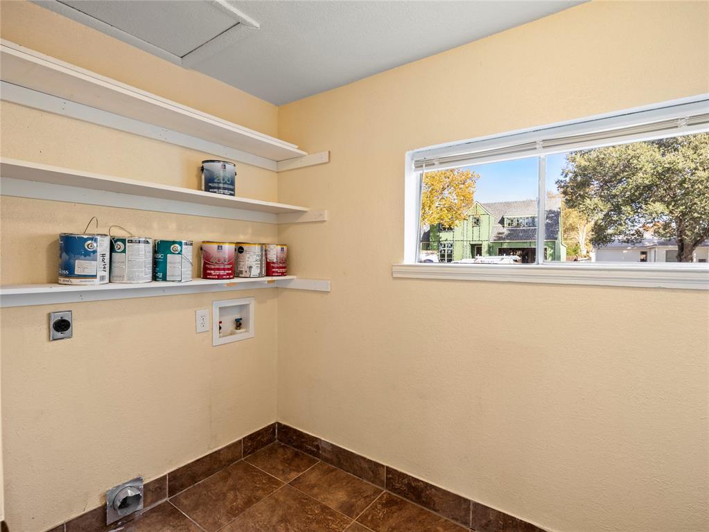 Crestwood - Residential