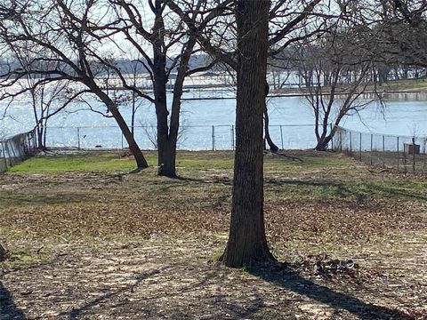 Photo of 2833 Rodeo Drive, Quinlan, TX 75474 (MLS # 21072157)