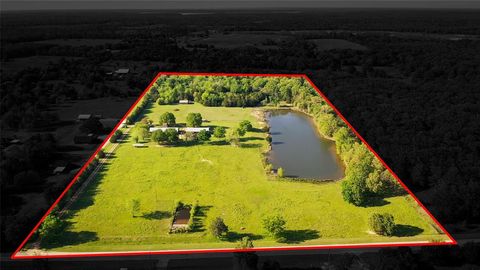 1900 County Road 33900 Powderly TX 75473