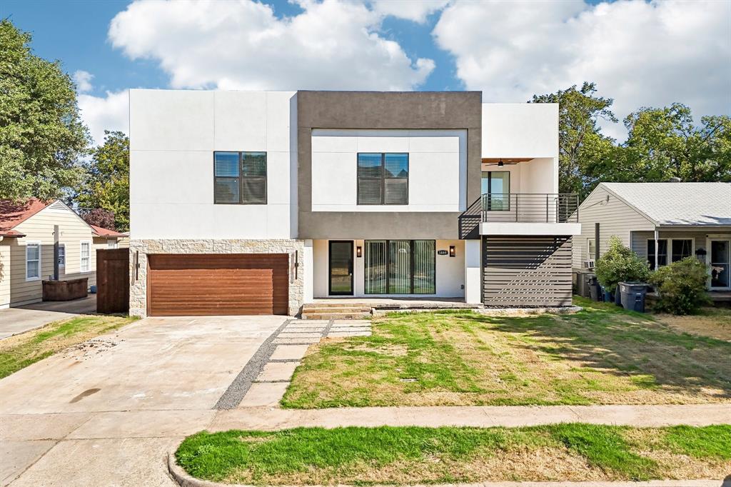 3889 Davila Drive