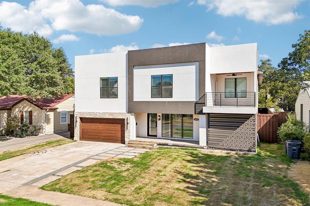 3889 Davila Drive