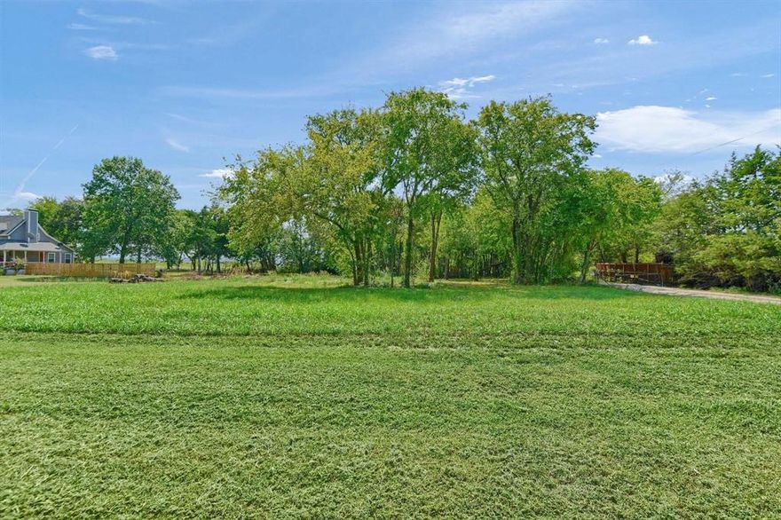 Country calm meets effortless convenience — the perfect place to plant your dream.
This beautiful, tree-studded corner lot gives you the space, privacy, and peaceful rhythm of rural living while keeping you close to everything you need. You’re minutes from HWY 289, HWY 82, and HWY 75, making every commute smooth and easy. And when you’re craving a little adventure, Lake Texoma is just a quick drive away for boating, fishing, or sunset escapes.

Your future retreat starts right here — serene, spacious, and ready for the home you’ve been imagining.