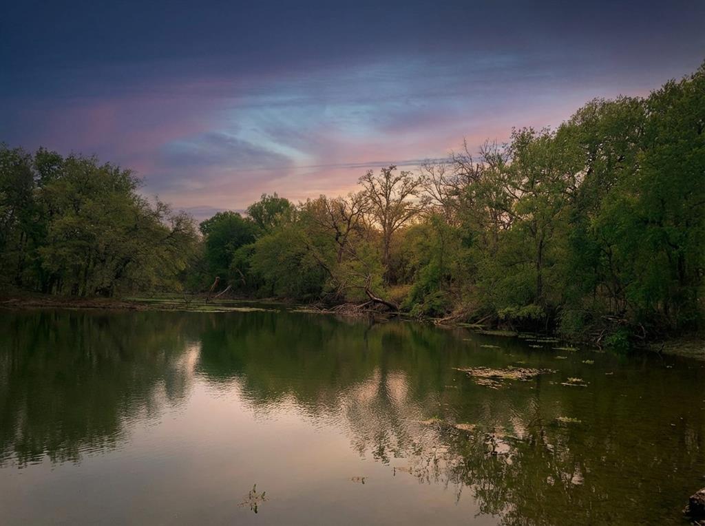 1039 & 1033 Creek Crossing Road