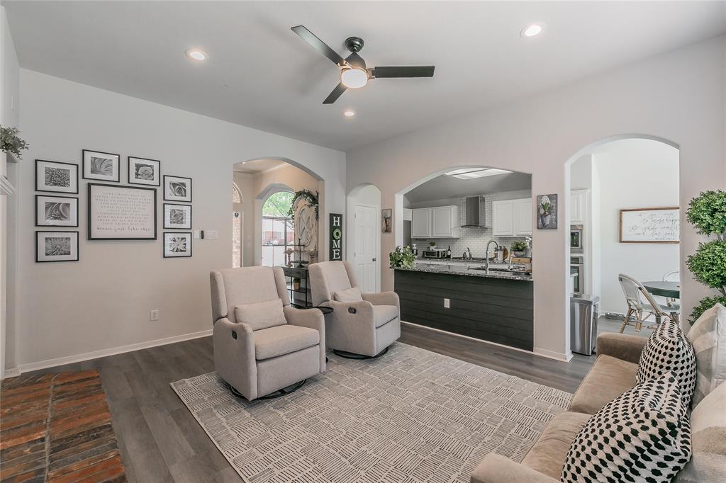 Carriage Gate - Residential