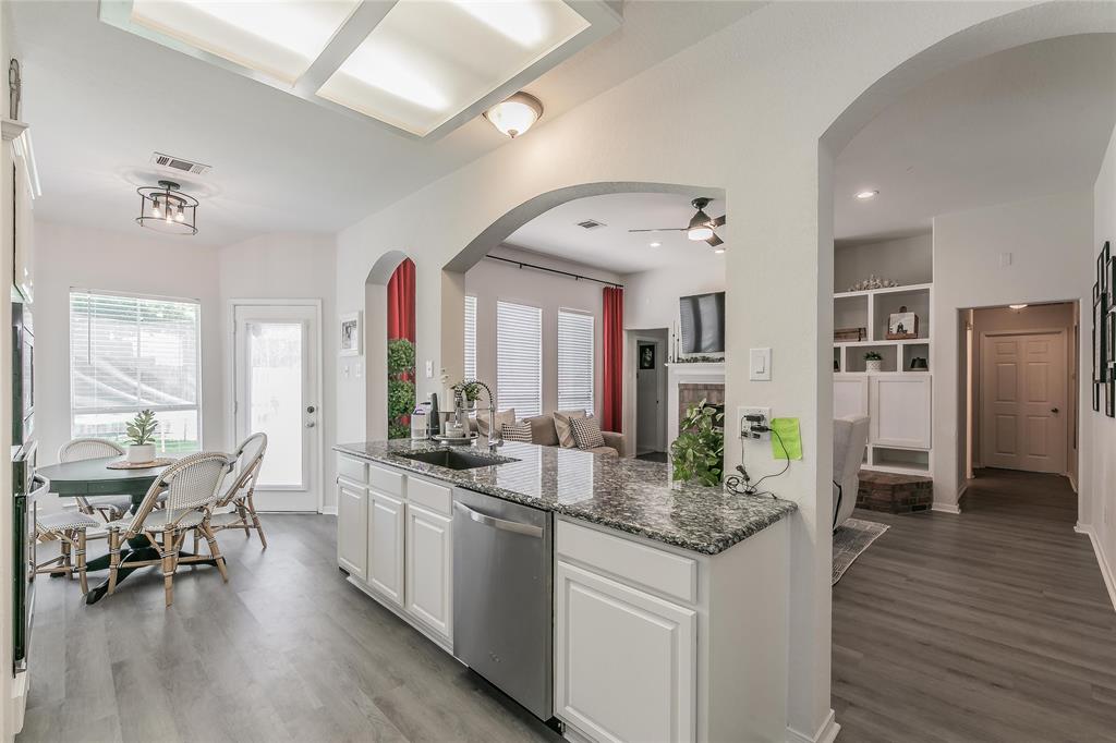 Carriage Gate - Residential