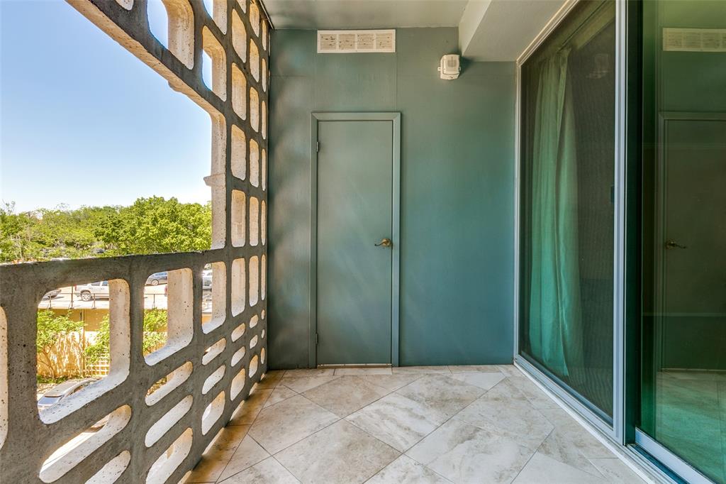 3525 Condominiums - Residential