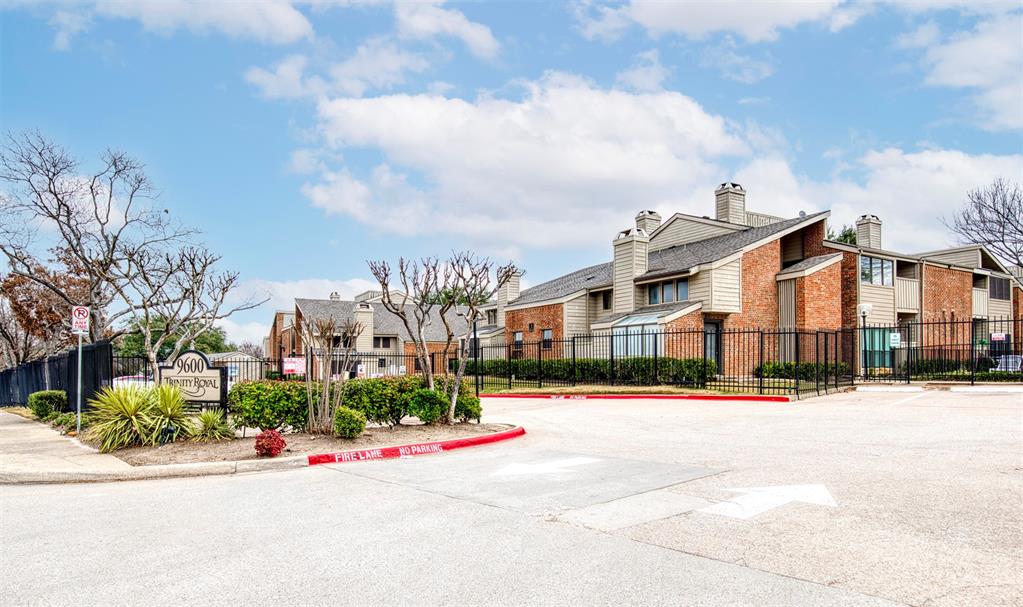 Trinity Royal Condos - Residential