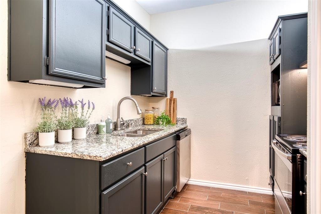 Trinity Royal Condos - Residential