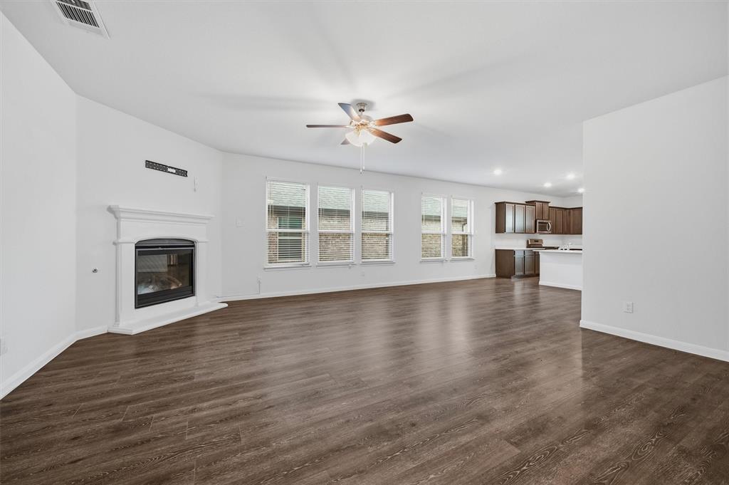 3947 Oak Creek Circle