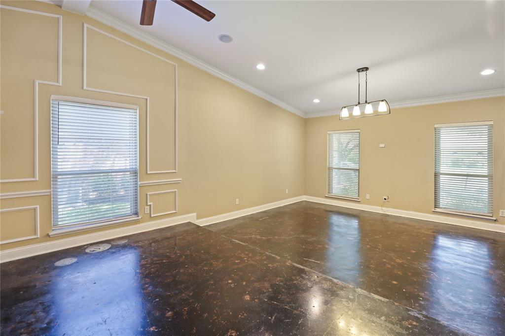 1113 Mossvine Drive