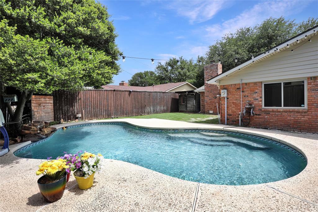 1113 Mossvine Drive