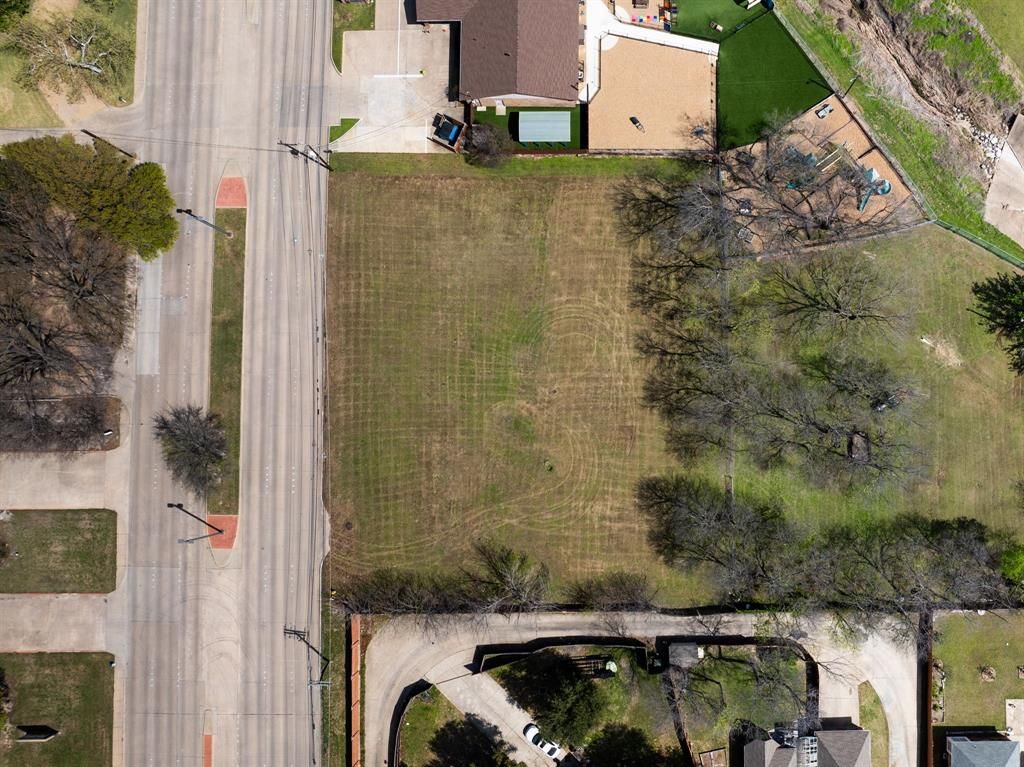 Photo of 330 Town East Boulevard, Sunnyvale, TX 75182 (MLS # 21220279)