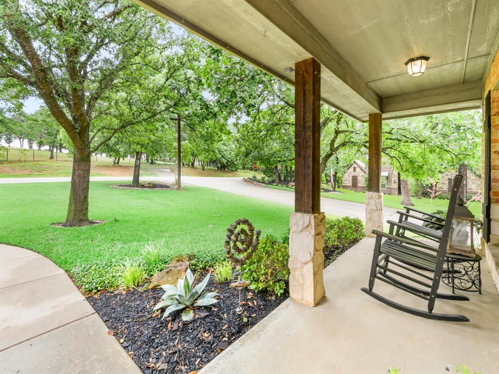 1951 Ravenwood Drive