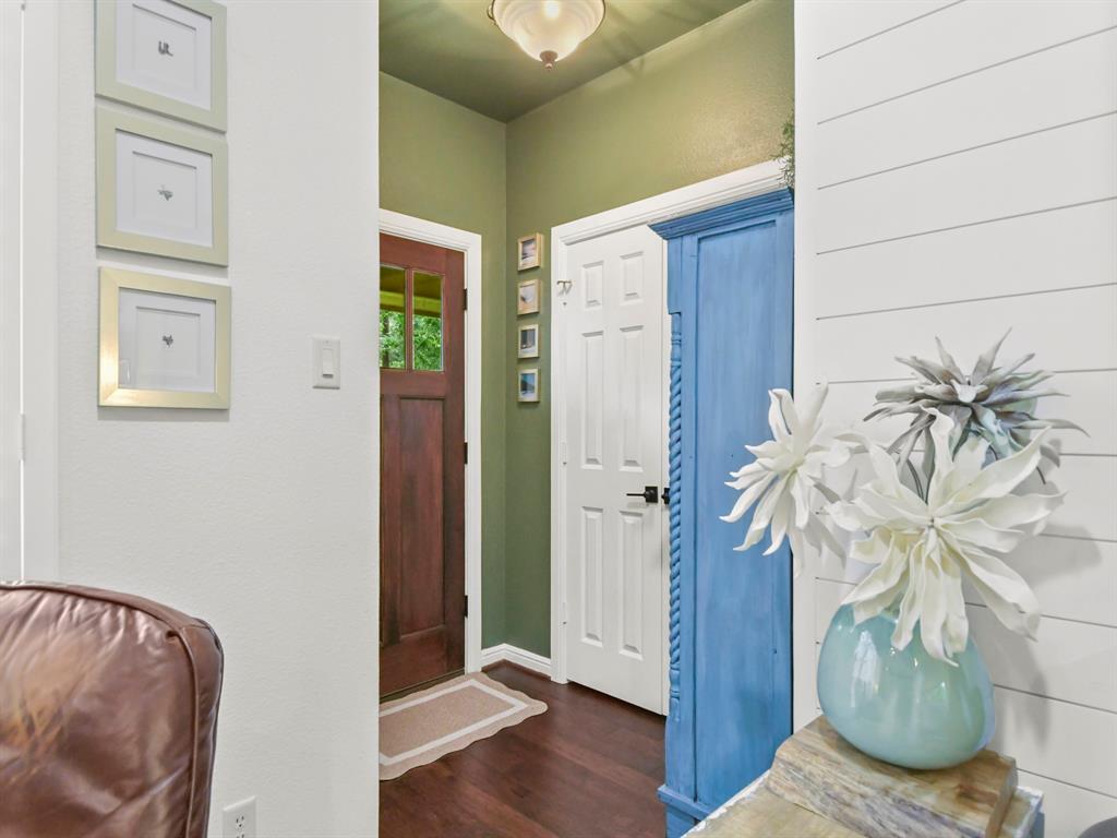 1951 Ravenwood Drive