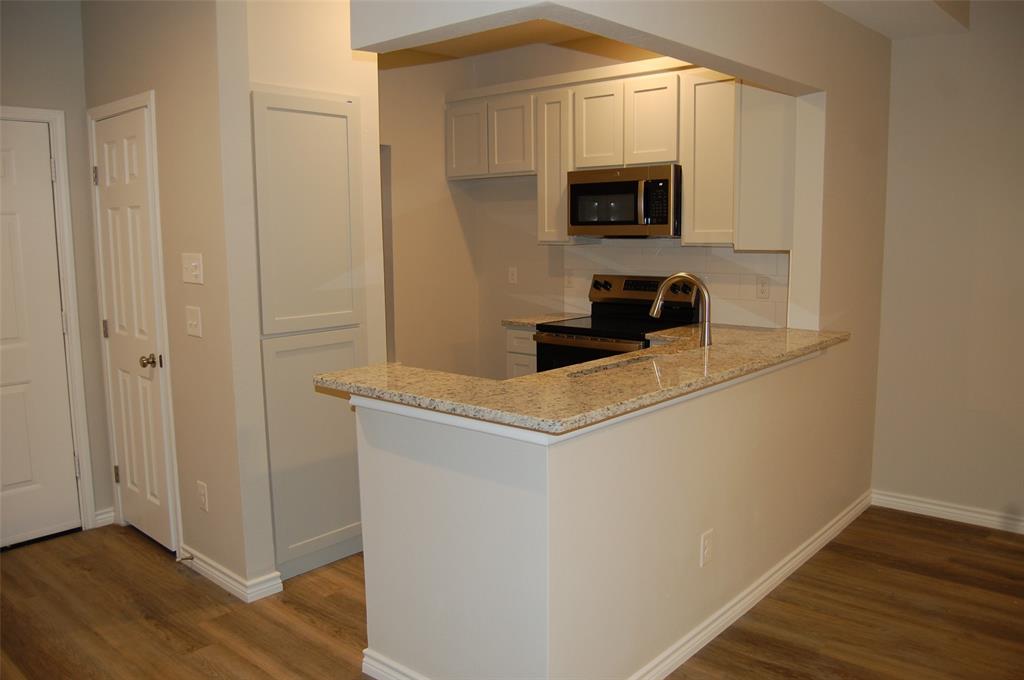 Parkway Quarter Condos - Residential Lease