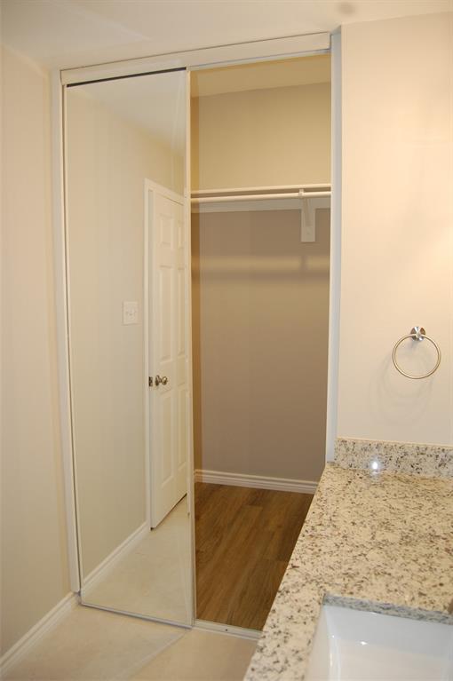 Parkway Quarter Condos - Residential Lease