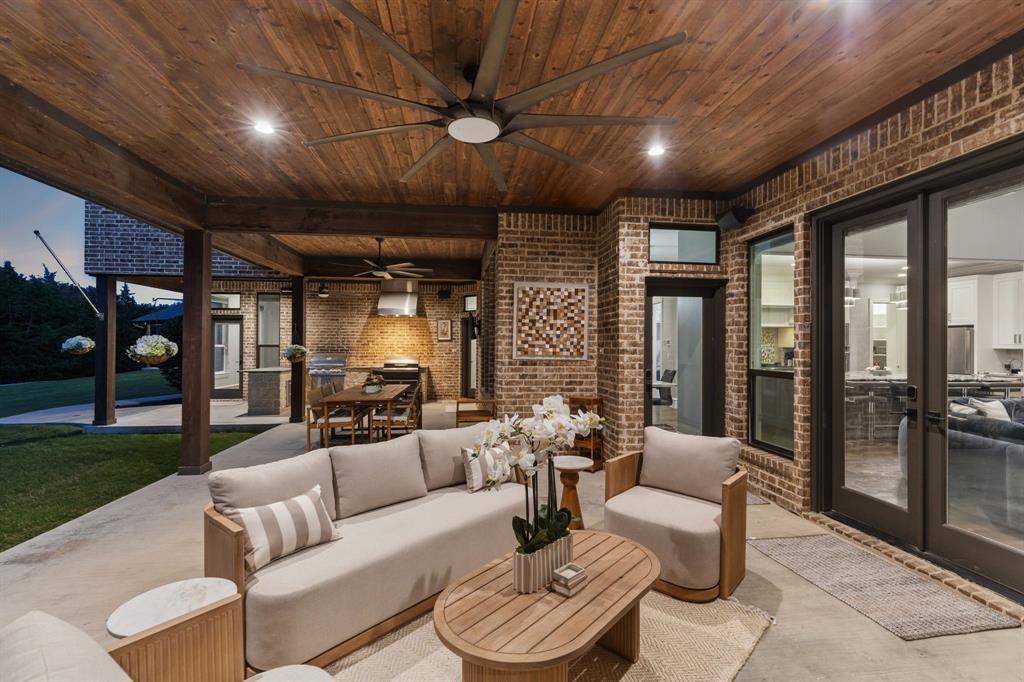 517 Pine Island Circle