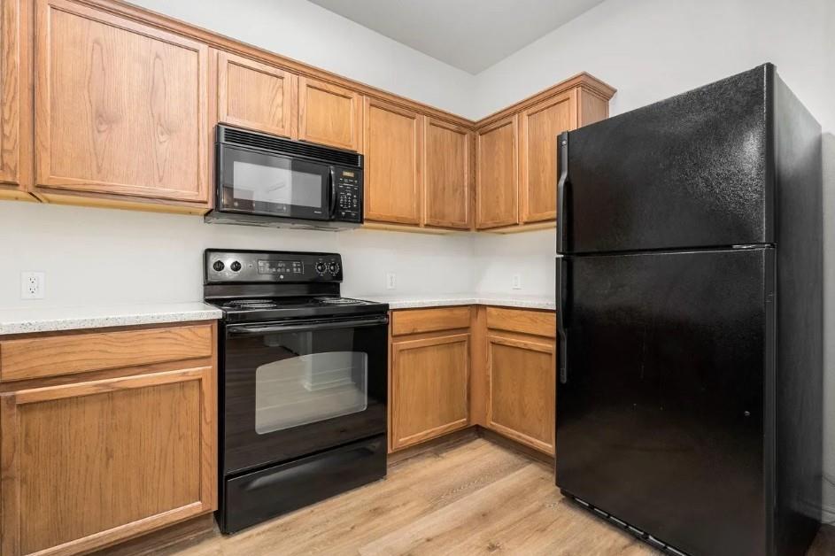 Stoneleigh Place Add - Residential