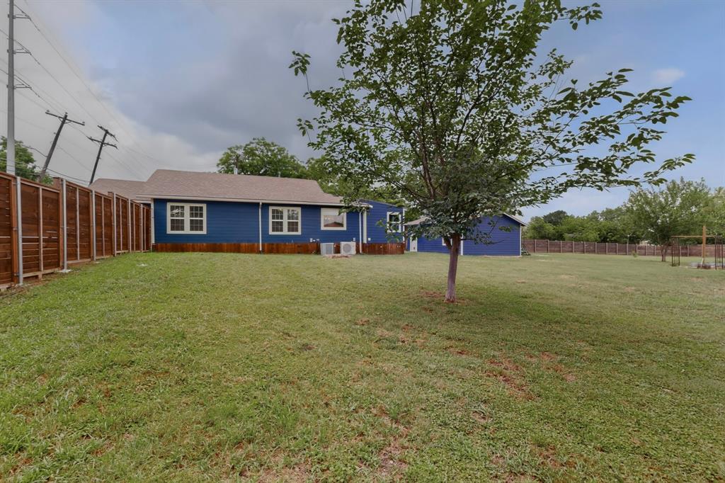 304 E County Line Road