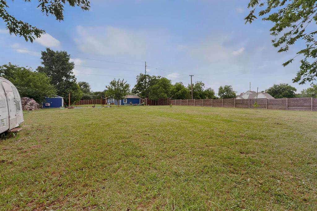 304 E County Line Road