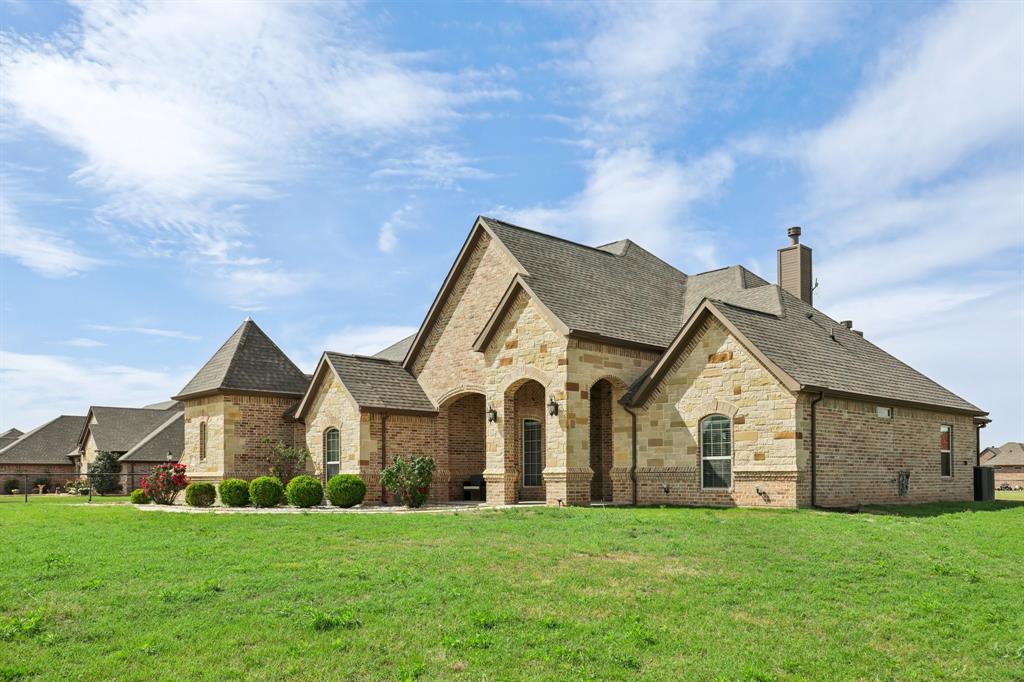 1020 Jesse James Lane