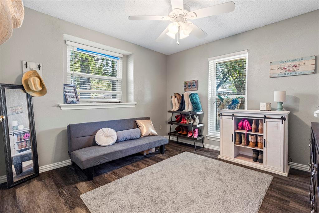 Travis Estates - Residential