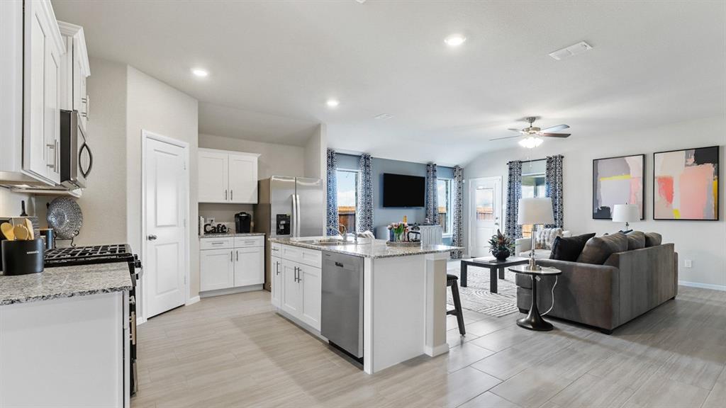 Townes Landing - D.R. Horton - Residential