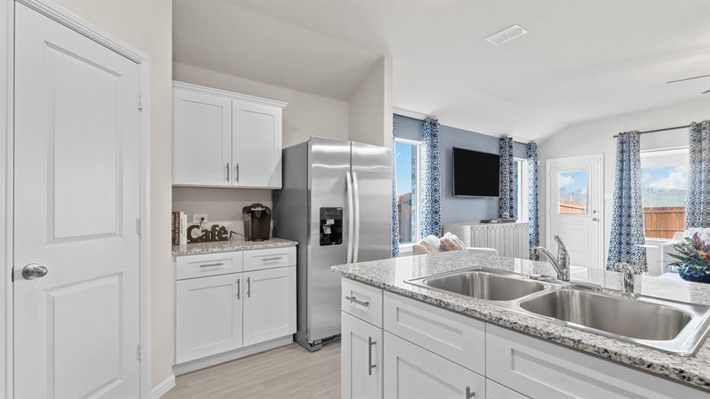 Townes Landing - D.R. Horton - Residential