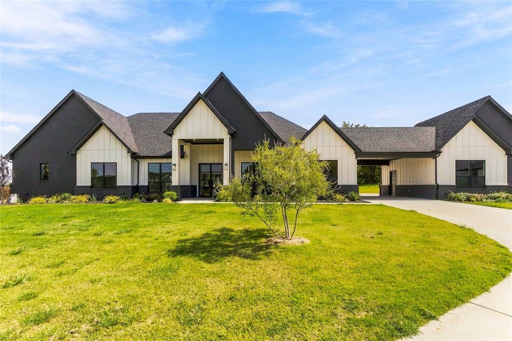 5833 Grey Wolf Court