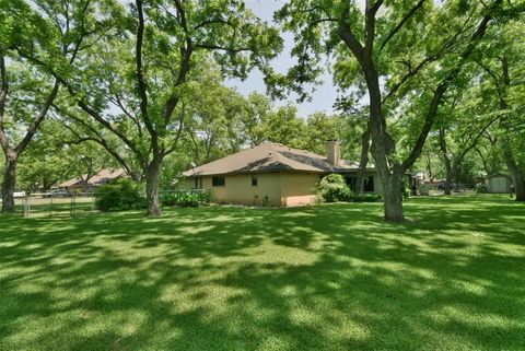 A home in Granbury