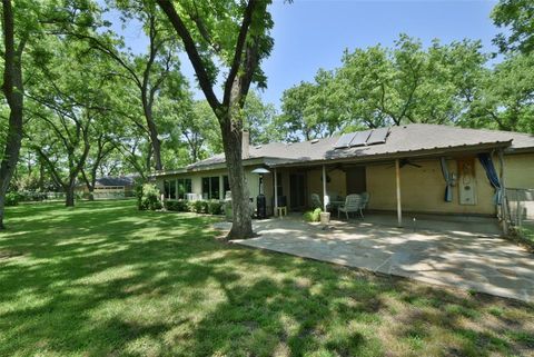 A home in Granbury