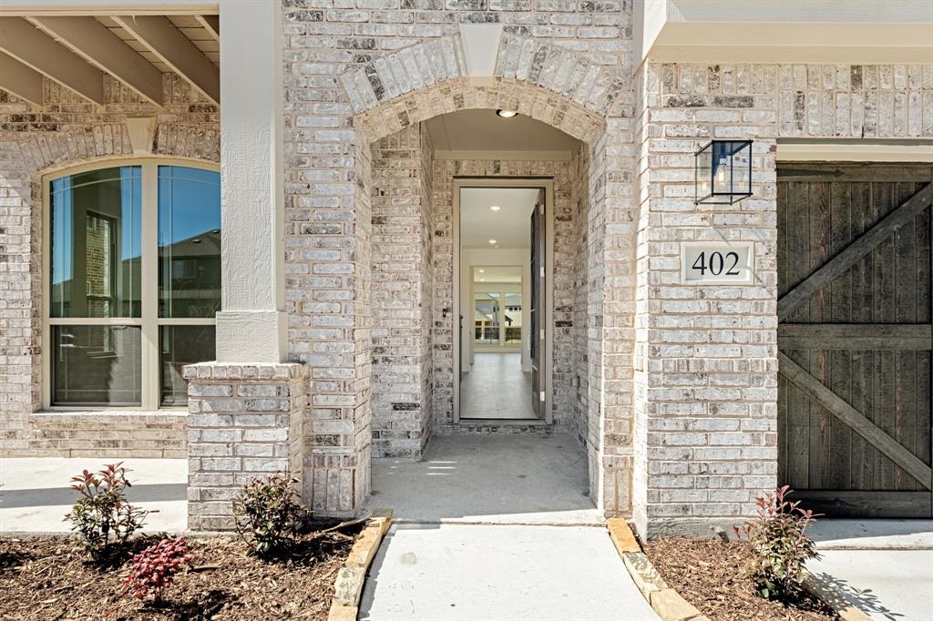 402 Maltese Circle