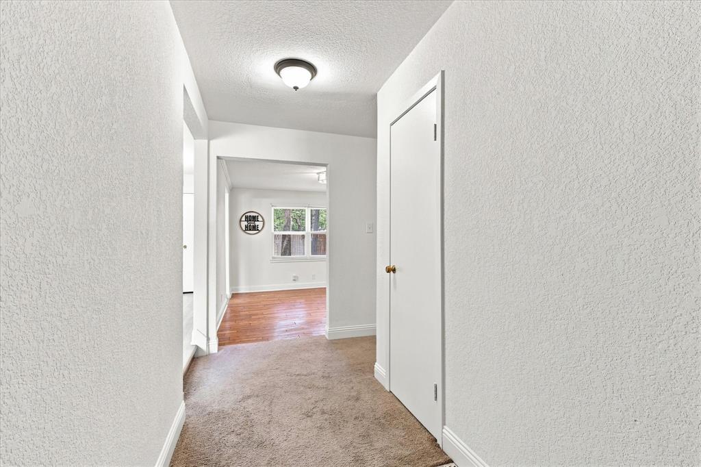 403 E Huitt Lane