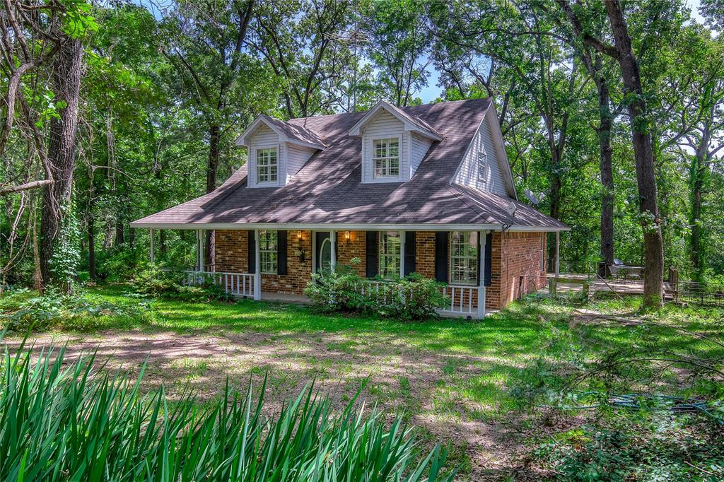 221 County Road 1946