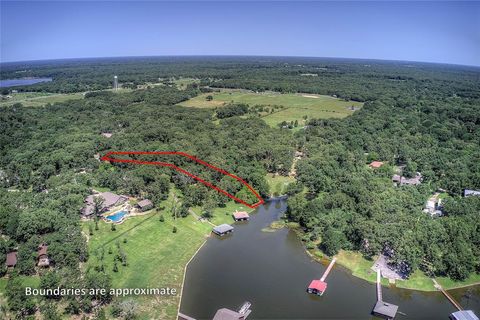 221 County Road 1946 Emory TX 75440