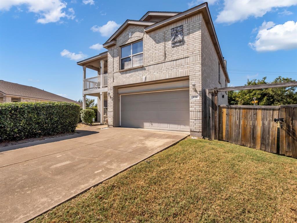 936 Sunrise Lane