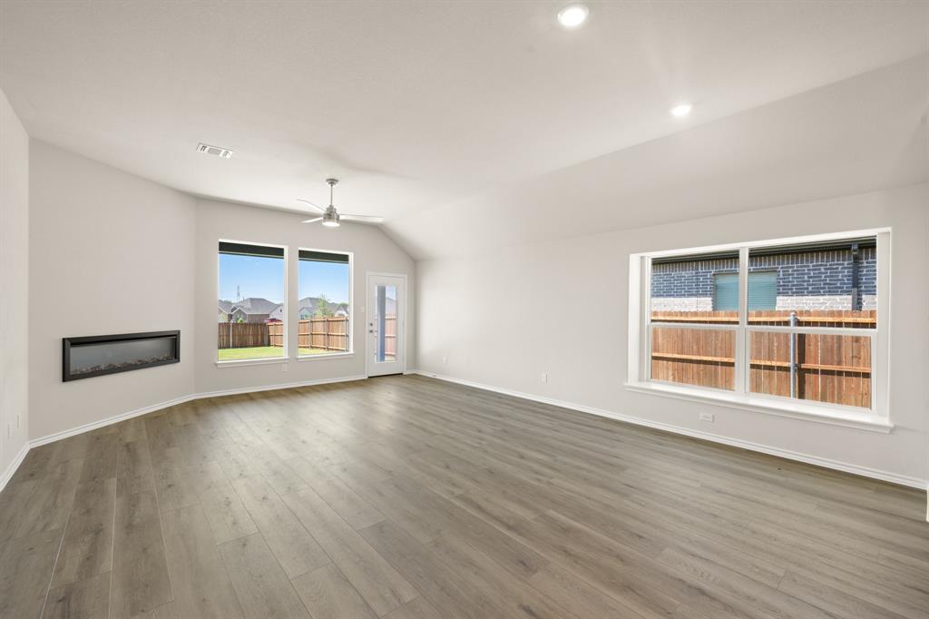 2212 Castle Rock Lane