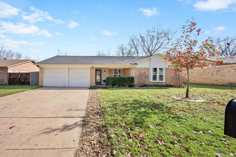 A home in Burleson