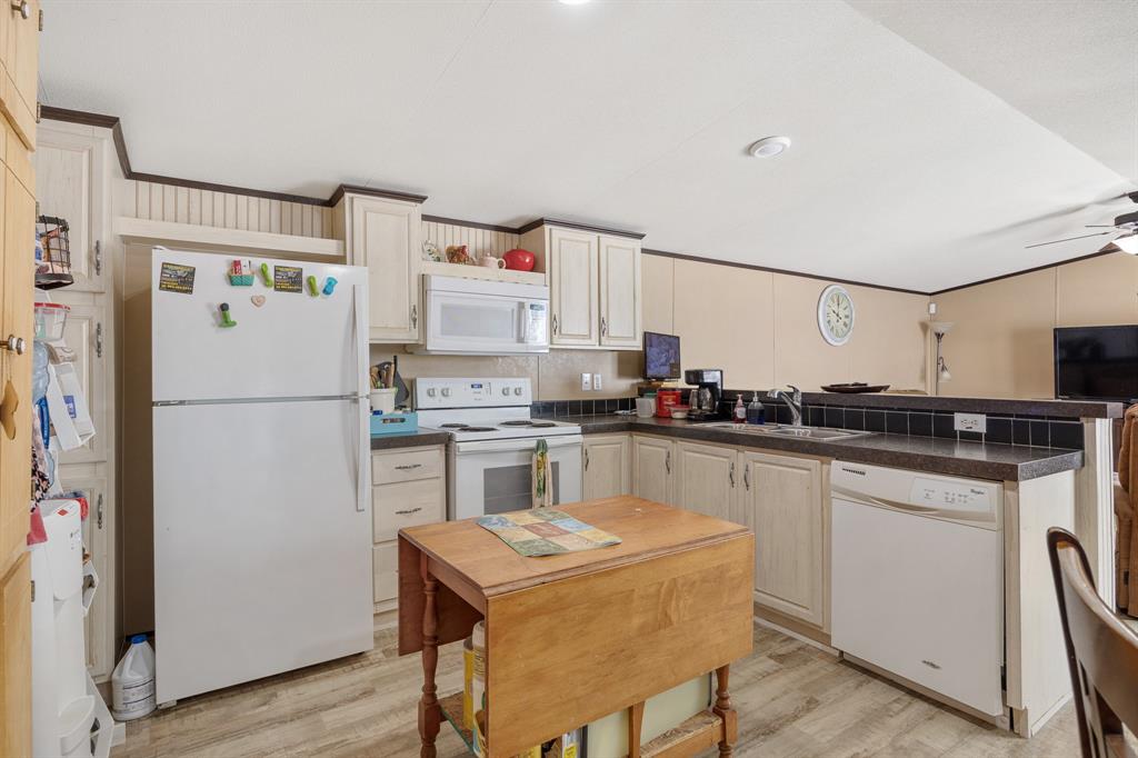 Pine Trail Shores - Residential