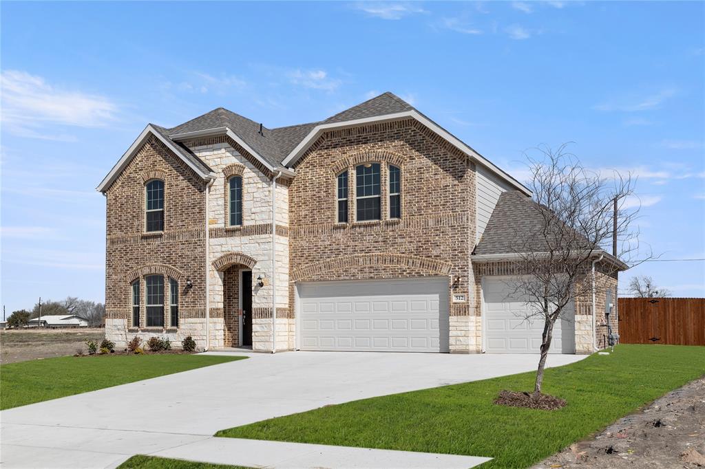 512 Pinnacles Court