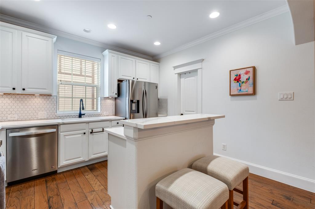 Stratford At Lakewood Condos Amd - Residential