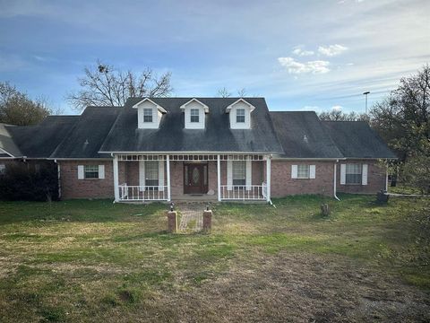Photo of 8099 W Interstate Highway 30, Cumby, TX 75433 (MLS # 21199496)