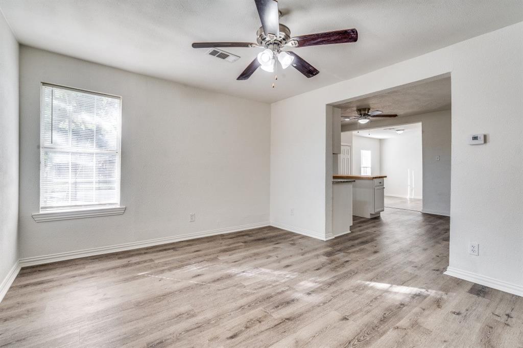 Dallas Land & Loan 02 - Residential