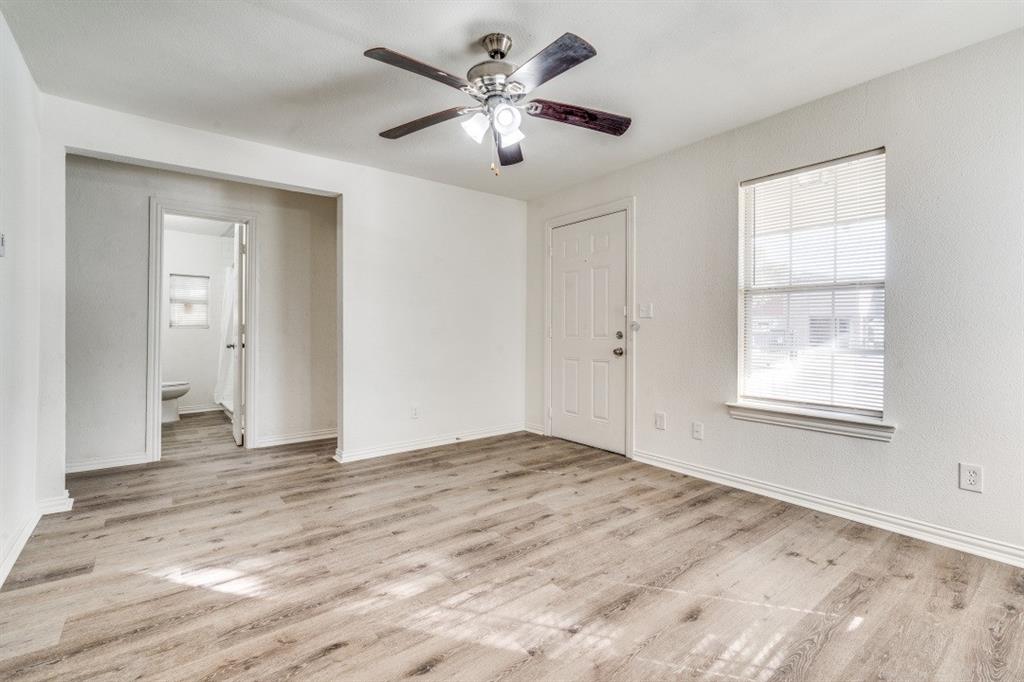 Dallas Land & Loan 02 - Residential